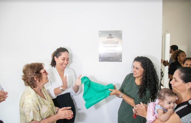 Prefeitura de Bezerros inaugura unidade básica de saúde no residencial Bezerros